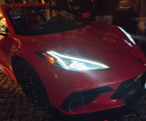 Świąteczny Zlot Amerykańskich Samochodów na Rynku w Lesznie