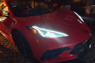 Świąteczny Zlot Amerykańskich Samochodów na Rynku w Lesznie