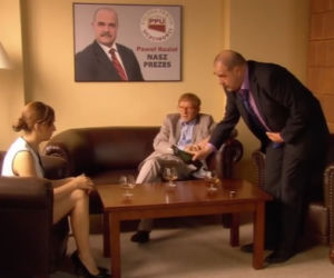 Ranczo 9 sezon odc. 116. Czerepach (Artur Barciś), senator Kozioł (Cezary Żak), Ola (Lidia Sadowa)