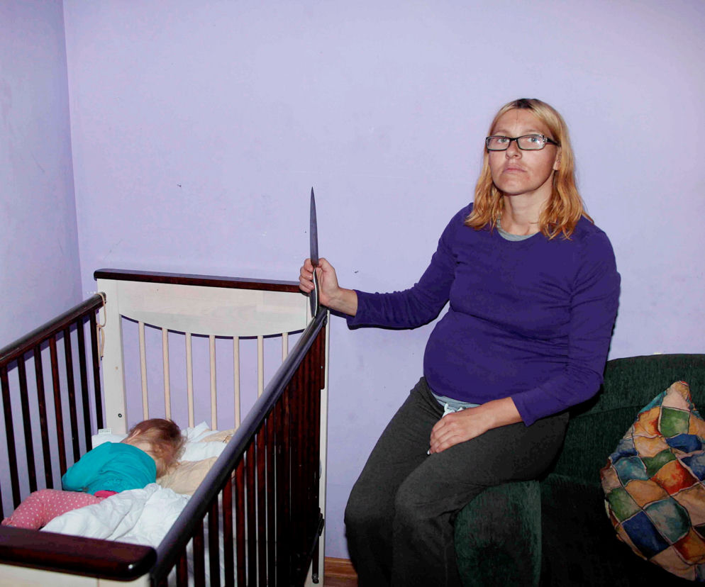 Nie śpię, bo bronię  córeczki przed szczurami