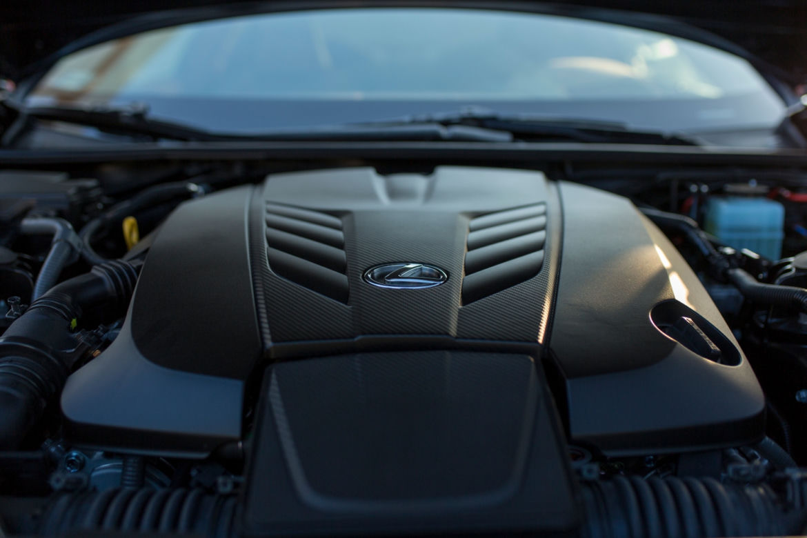 Lexus LC500 5.0 V8 477 KM Carbon