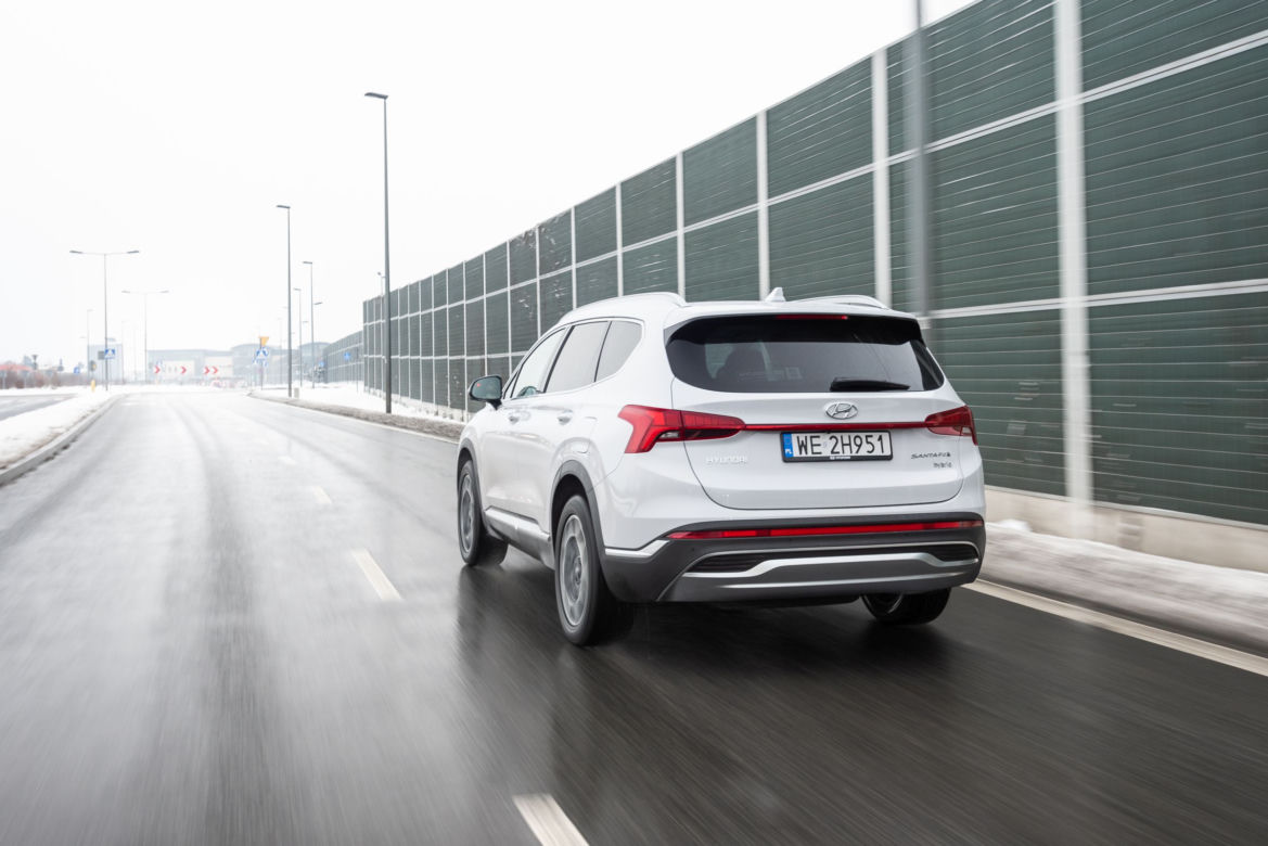 Hyundai Santa Fe (2022)