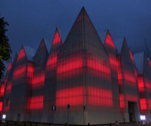 Pokaz iluminacji Filharmonii w Szczecinie z okazji Święta Muzyki