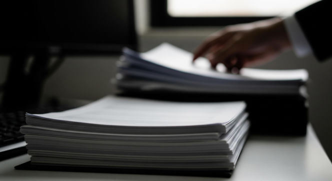 Oszustwo na seniora w Człuchowie. Jak dwie pracownice pokrzyżowały plany przestępców?