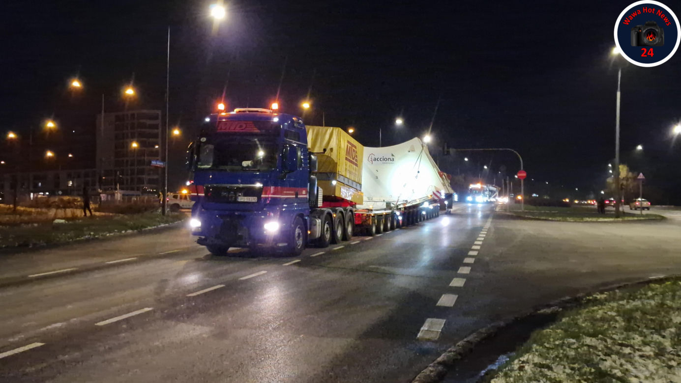 Gigantyczna tarcza w nocy przejechała przez Warszawę. Tak wyglądaj jej transport!