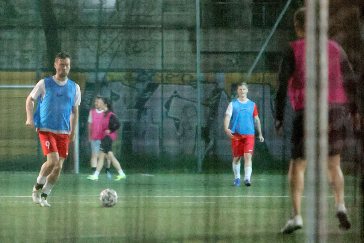 Buntownicy z PiS haratali w gałę