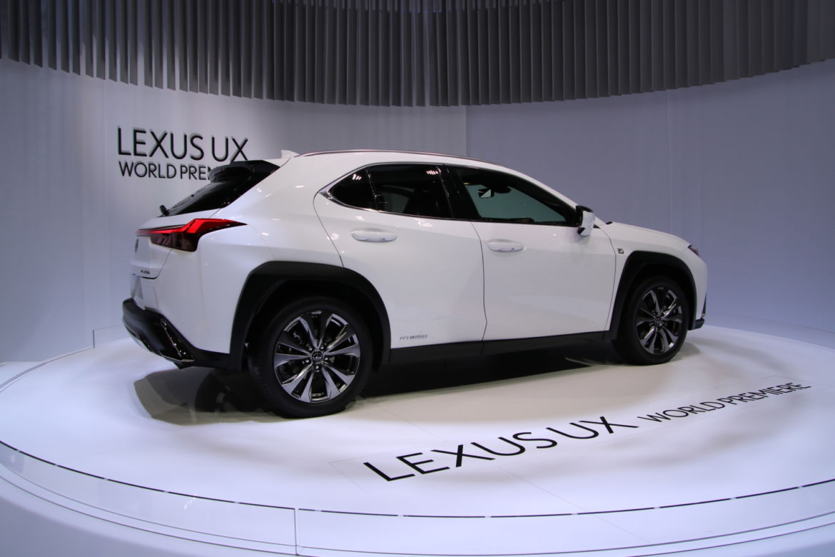 Lexus UX