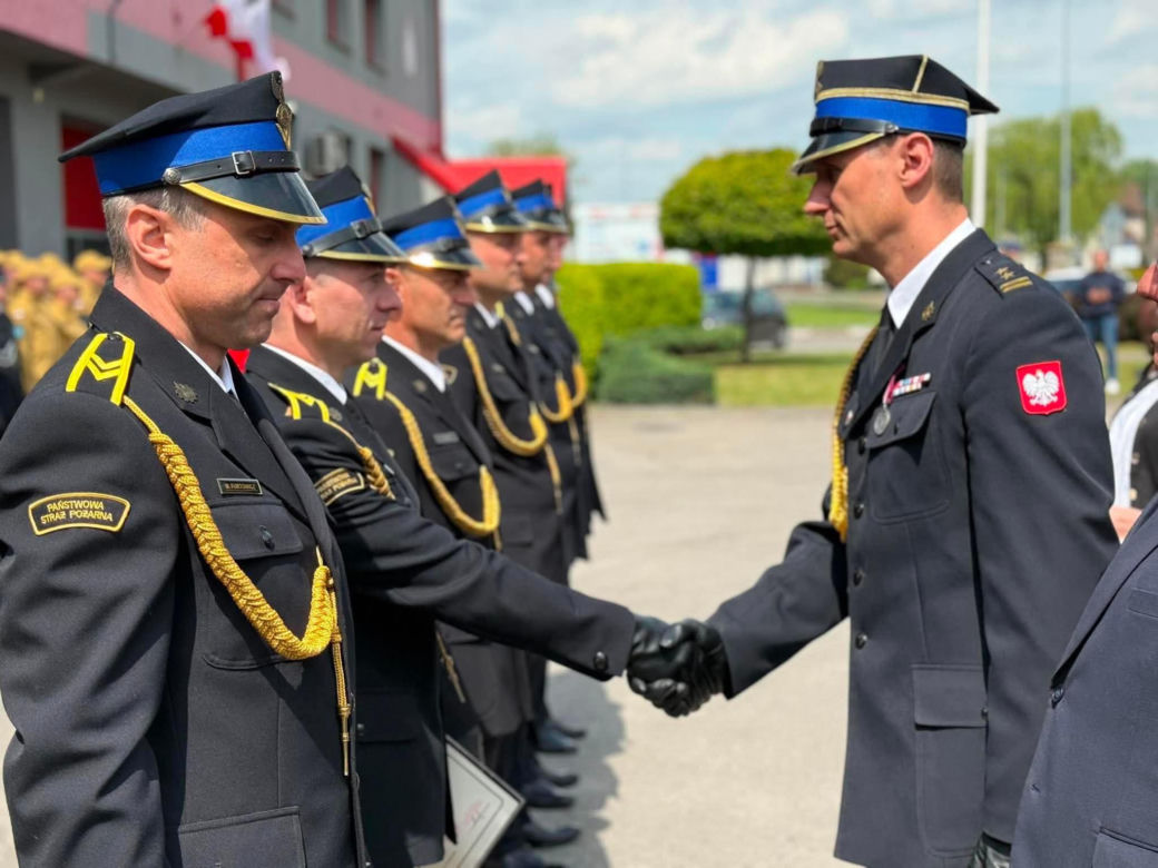 Uroczyste Obchody Dnia Strażaka w Starachowicach. Odznaczenia, awanse i wyróżnienia dla strażaków