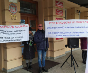 Pikieta nauczycieli w Rzeszowie