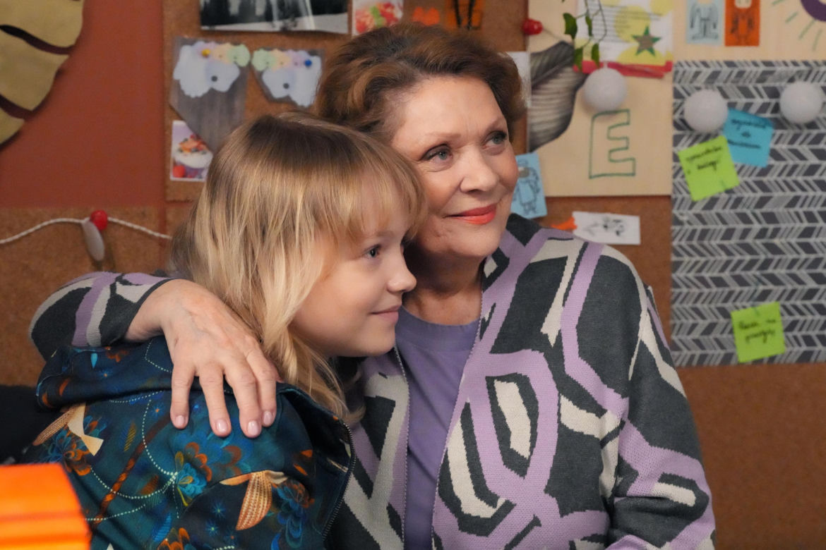 Barwy szczęścia, odc. 3225. Emilka (Jessica Frankiewicz), Józefina (Elżbieta Jarosik)
