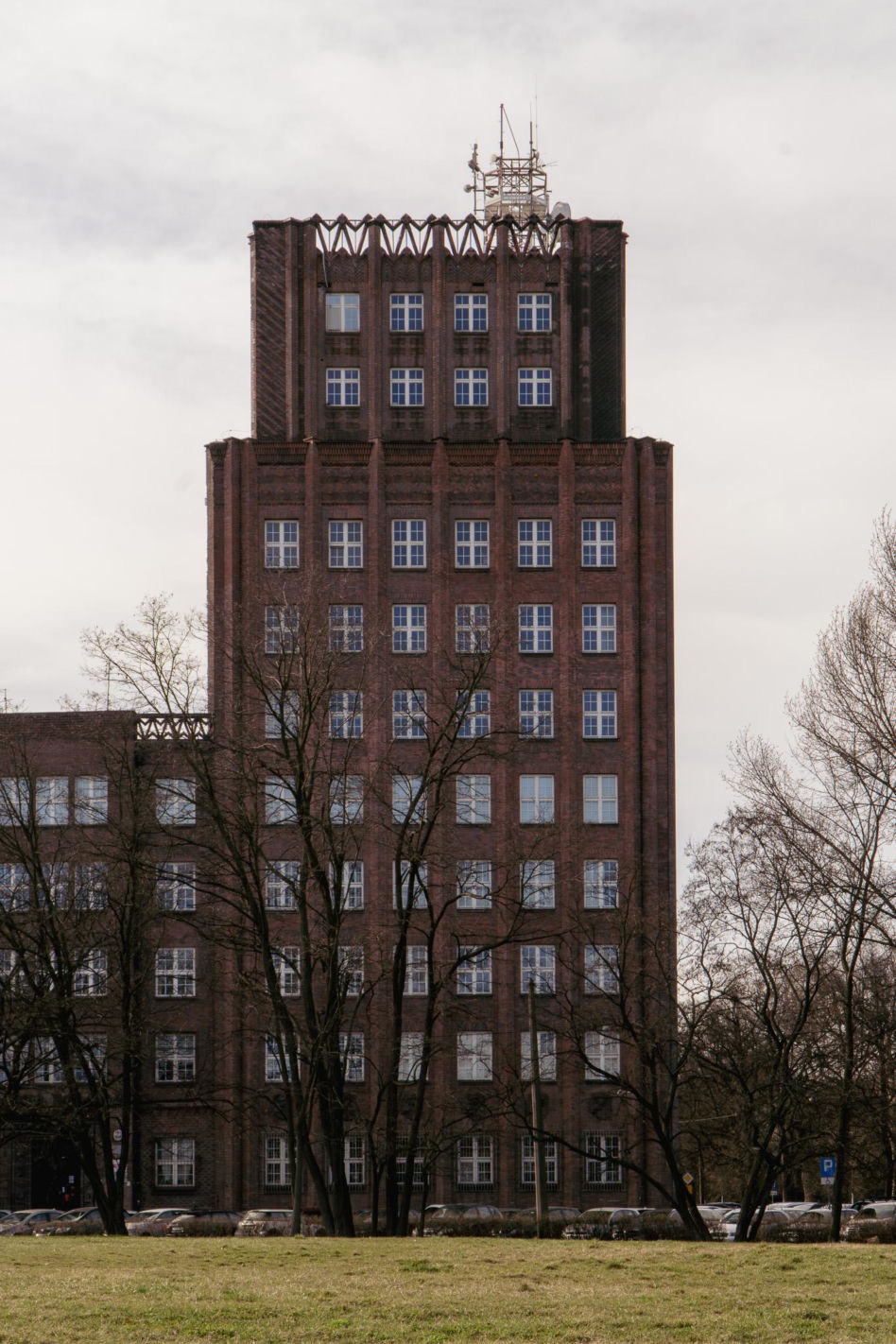 Wieżowiec poczty we Wrocławiu
