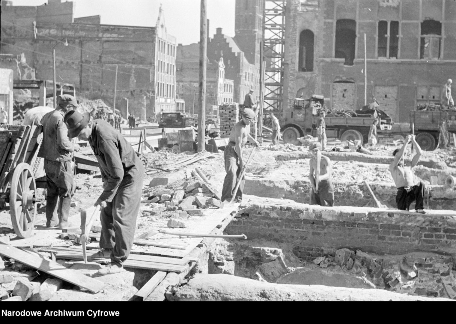 Odbudowa Gdańska po wojnie