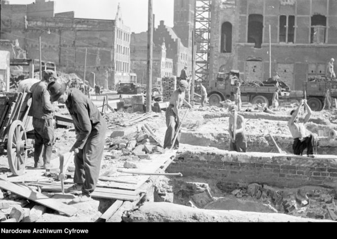 Odbudowa Gdańska po wojnie