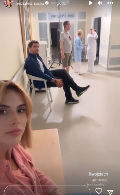 M jak miłość po wakacjach 2023. Kama (Michalina Sosna), Marcin (Mikołaj Roznerski) na planie