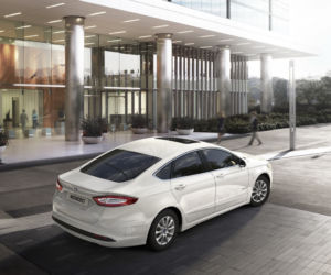 Ford Mondeo Hybrid 2015
