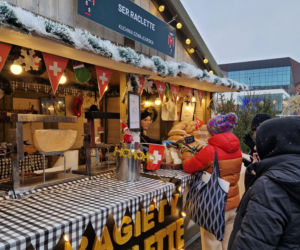 Gdański Jarmark Bożonarodzeniowy 2025: Ceny z kosmosu? Sandwich za 89 zł i grzaniec za...