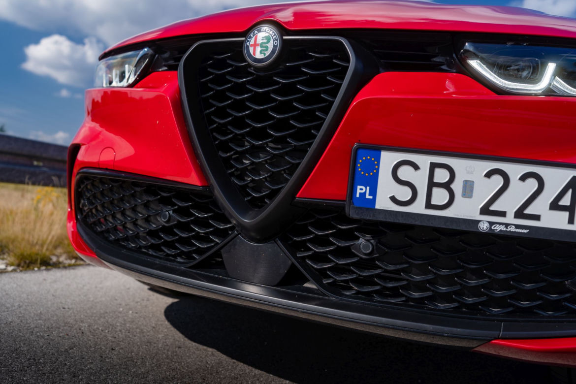 Alfa Romeo Tonale 1.5 T4 Hybrid 130 KM Edizione Speciale
