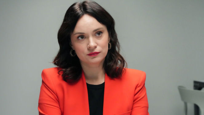 Barwy szczęścia, odcinek 3356: Natalia wraca z aresztu, by powiedzieć Lei, że Cezary może już nie wrócić do domu