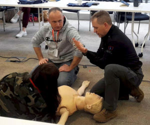 Aptekarze ćwiczą na wypadek wojny. Pierwsze takie szkolenie w Warszawie