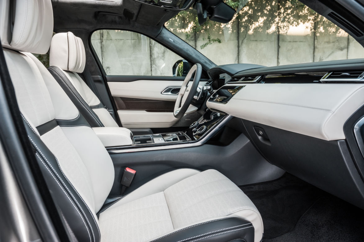 Range Rover Velar First Edition D300 HSE