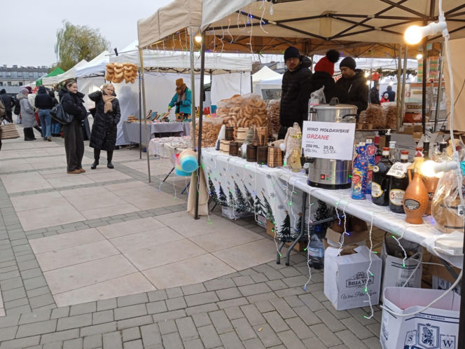 Świąteczny jarmark trwa w Siedlcach