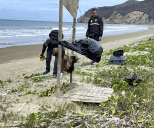 Pięć ludzkich głów powieszonych na linach. Szokujące odkrycie na plaży!