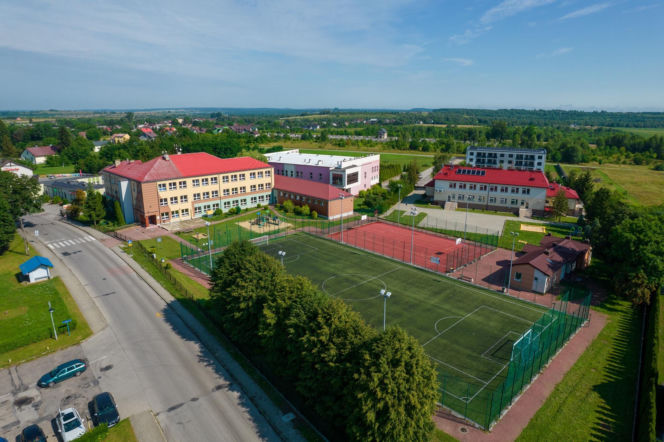 To najpiękniejsze średniowieczne miasto w województwie śląskim. Zachwyca zabytkowym rynkiem