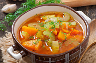 Zupa z selera naciowego – lekka, aromatyczna i zrobisz ją w mgnieniu oka!