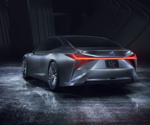 Lexus LS+