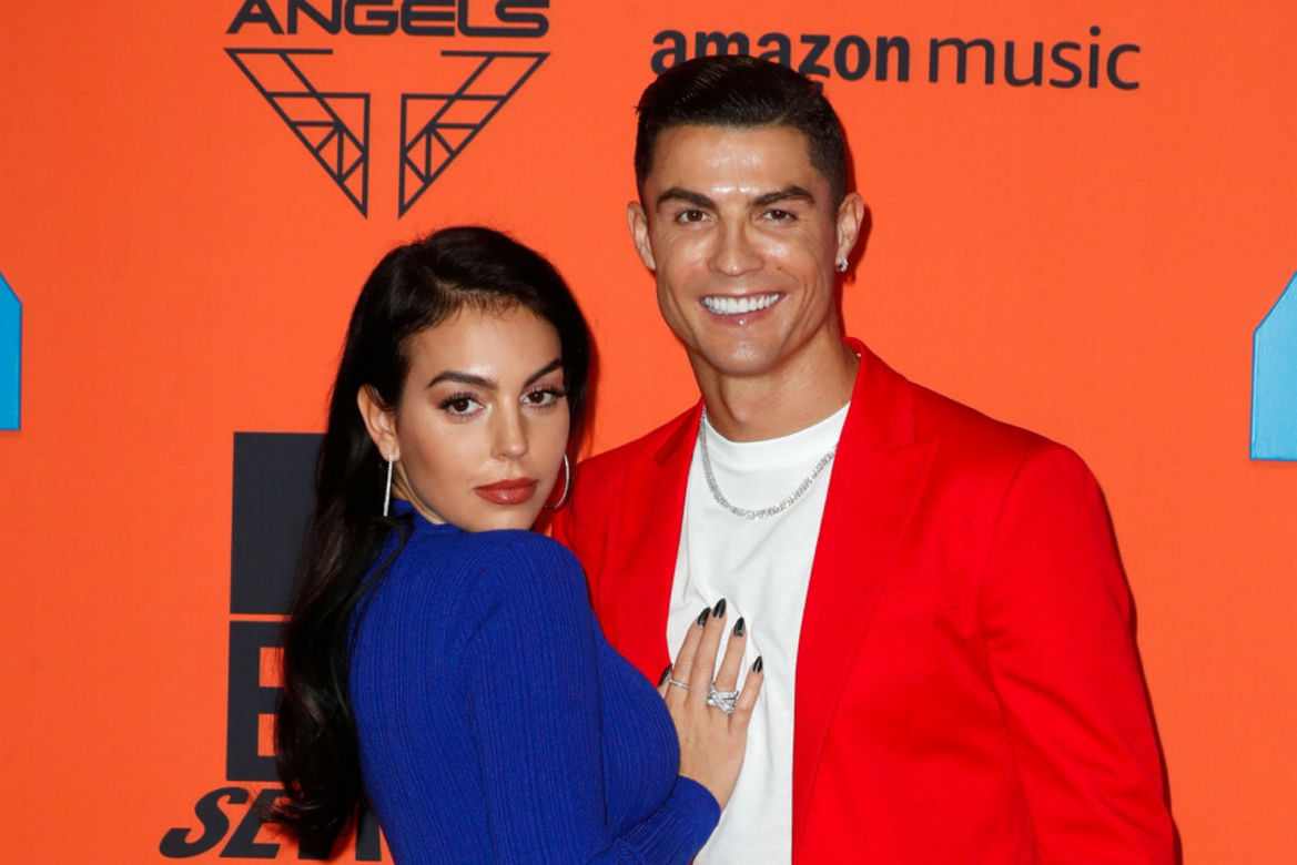 Georgina Rodriguez przystroiła już choinkę