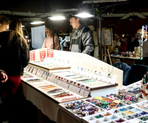 Giełda minerałów w Spodku przyciągnęła tłumy! GeoExpo ekspozycję wspaniałych cudeniek