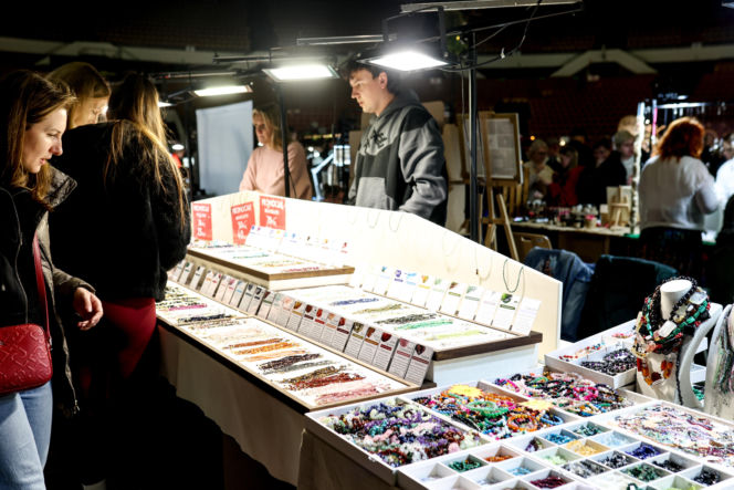 Giełda minerałów w Spodku przyciągnęła tłumy! GeoExpo ekspozycję wspaniałych cudeniek