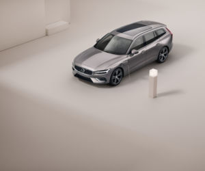 Volvo stawia na samochody ładowane z gniazdka