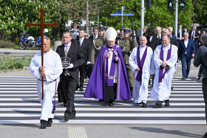 Grób Andrzeja Olechowskiego