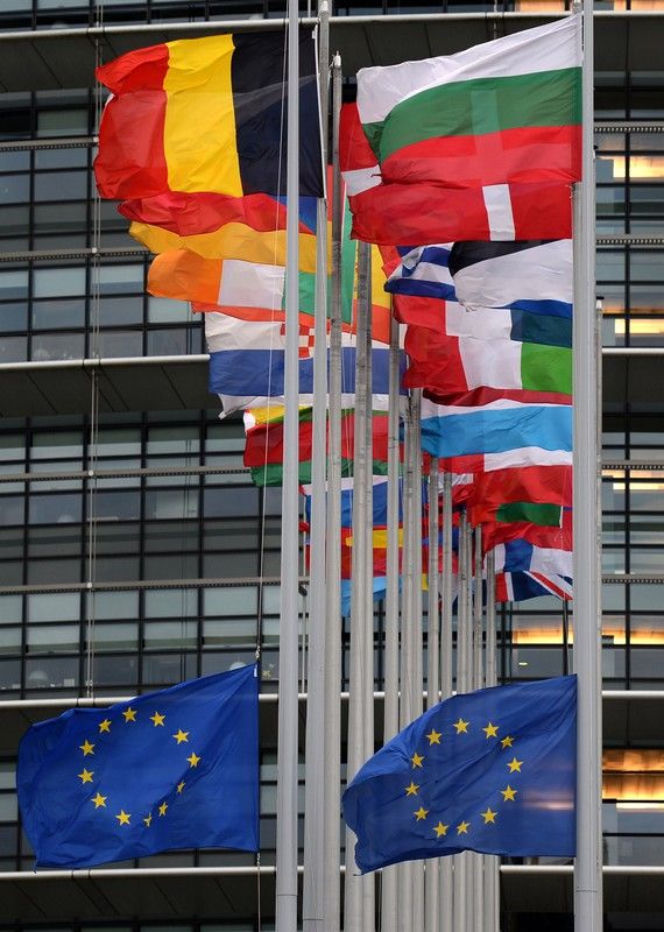 Parlament Europejski, Unia Europejska
