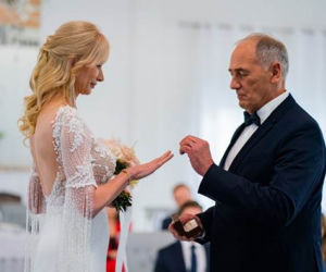 Pierwsza miłość. Karol Weksler (Karol Strasburger), Ewa (Ewa Gawryluk)
