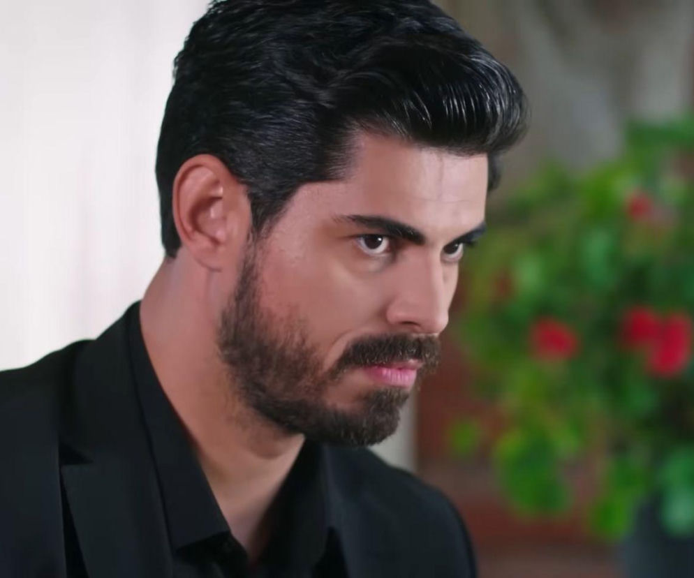 Panna młoda, odcinek 59: Zraniona Beyza zaczyna knuć plan zemsty, wymierzony w Cihana i w Hancer