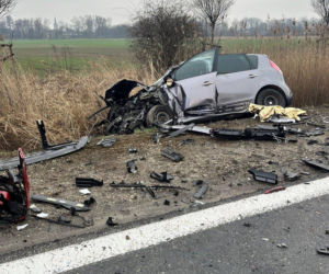 Czołowe zderzenie pojazdów na DK44