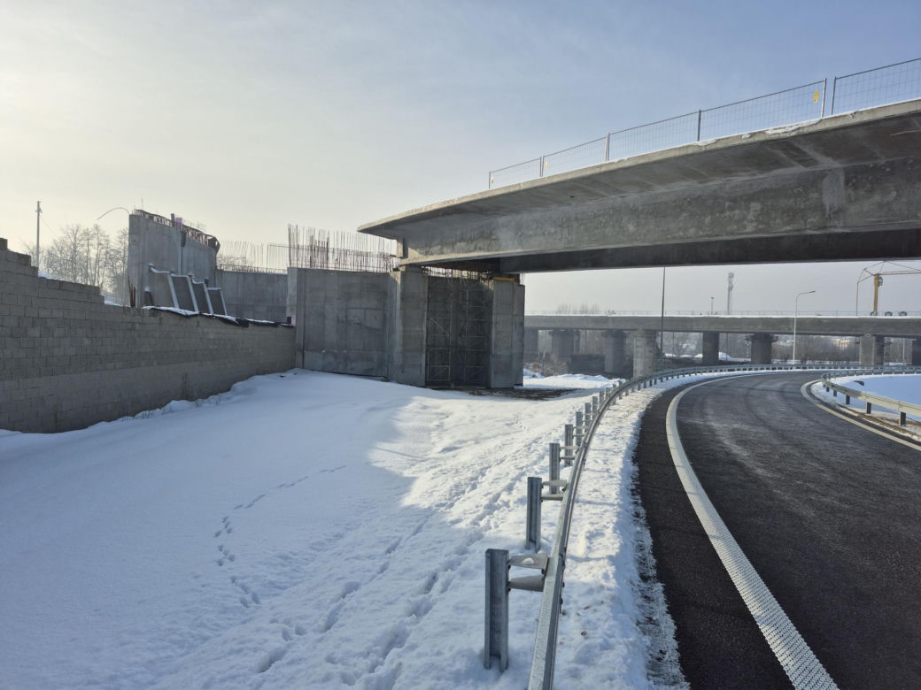 15 stycznia 2026 otwarto nowy zjazd z Północnej Obwodnicy Krakowa (POK) na S7 w kierunku Warszawy na węźle Mistrzejowice