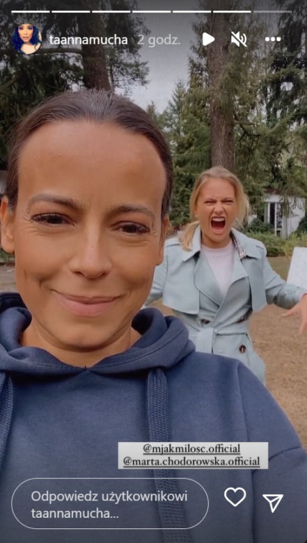 M jak miłość na planie 1705 odcinka. Julia (Marta Chodorowska), Magda (Anna Mucha)