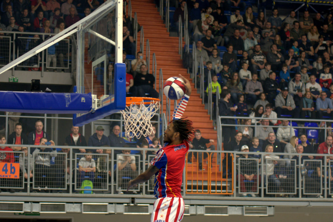 Harlem Globetrotters w Lublinie. Co pokazali „czarodzieje koszykówki”?