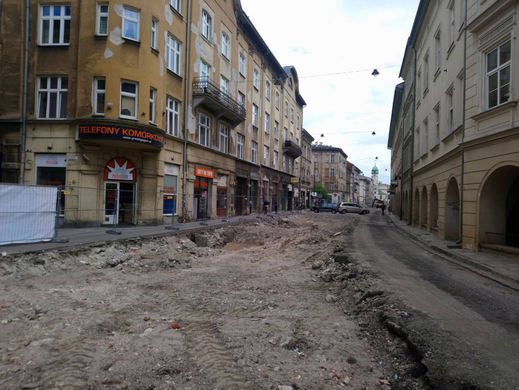 Kraków: Zobacz jak postępują prace przy przebudowie ulicy Krakowskiej