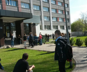 Ewakuacja studentów z budynku UKW na ul. Ogińskiego w Bydgoszczy