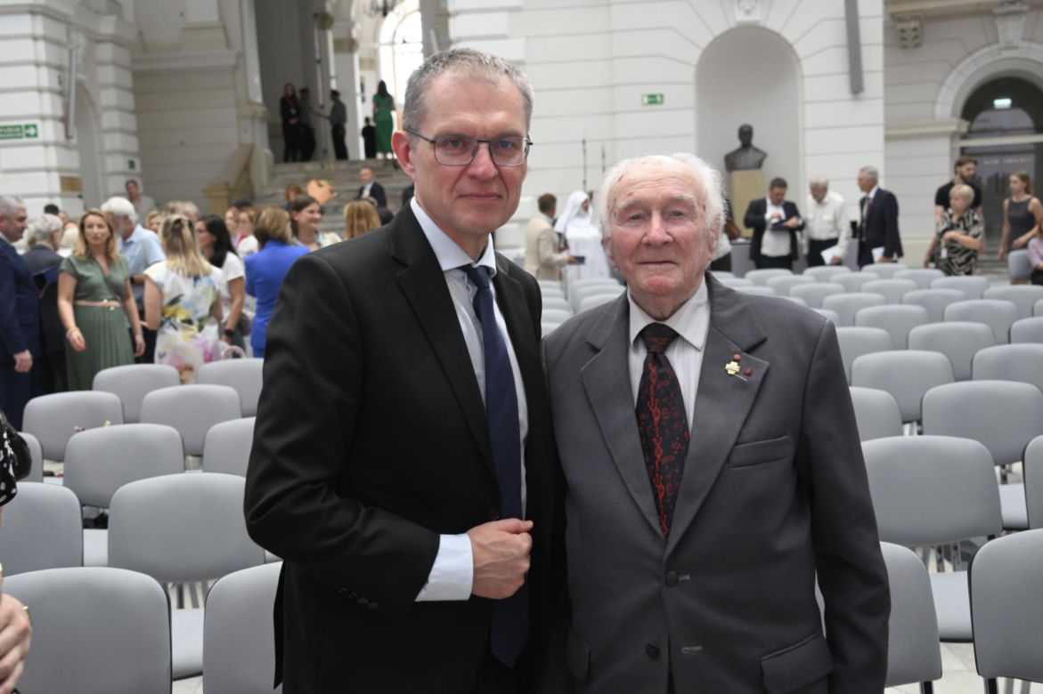 Warszawa uhonorowała Andrzeja Poczobuta. Wzruszające słowa po odebraniu odznaki Honorowego Obywatela