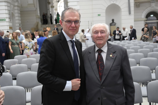 Warszawa uhonorowała Andrzeja Poczobuta. Wzruszające słowa po odebraniu odznaki Honorowego Obywatela
