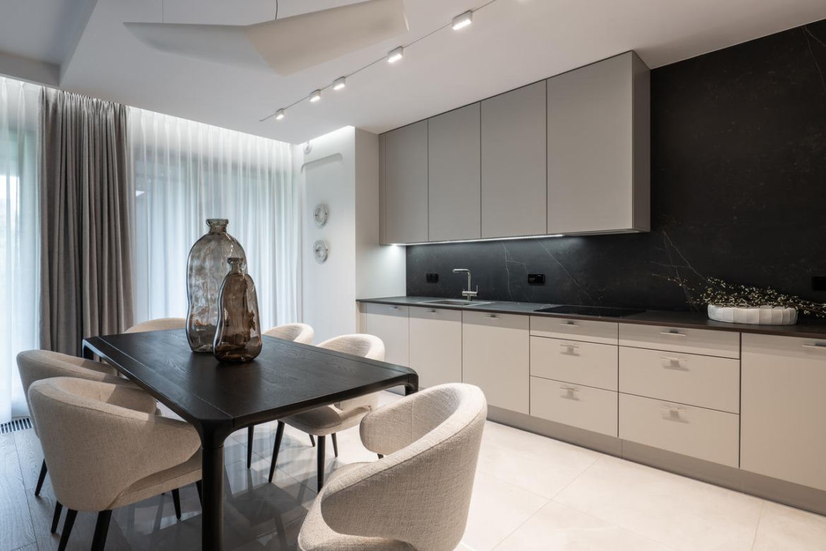 130-metrowy apartament pełen luksusu! Oryginalne i ponadczasowe wnętrza. Zobacz zdjęcia