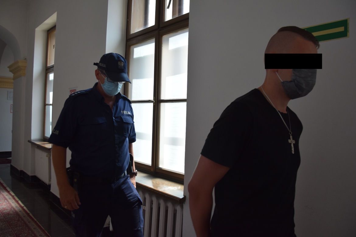 16-latek porżnął małżeństwo w Kosinie. Ruszył proces. Grozi mu 25 lat
