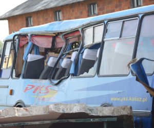 TIR staranował autobus