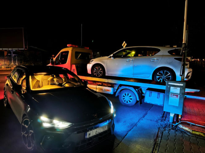 Pijany obywatel Chin nie umiał przejechać ronda