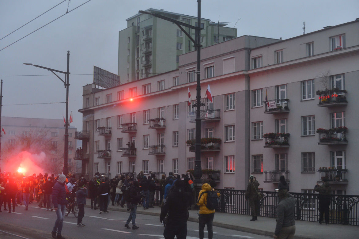 Narodowcy palili Warszawę